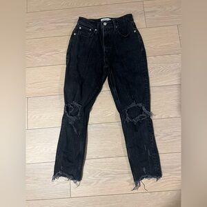Abercrombie and Fitch distressed high rise mom Jean curve love size 26/2 black